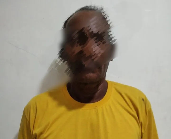 Nas (55) pelaku pemerkosaan dan pelecehan seksual terhadap anak di bawah umur diamankan ke Polresta Banda Aceh.