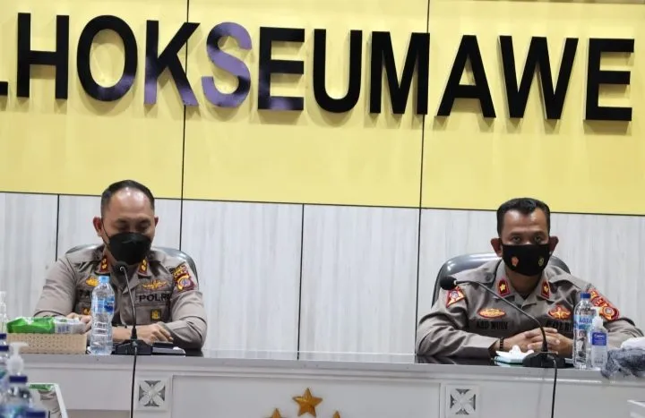Kapolres Lhokseumawe, AKBP Eko Hartanto, S.I.K, MH mengikuti video comfrence (vicon) hasil pencapaian Program BTPKLW.