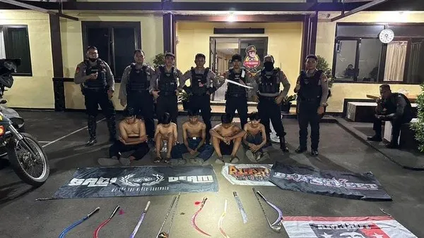 5 orang diamankan bawa senjata tajam. (Foto: Dok. Istimewa)