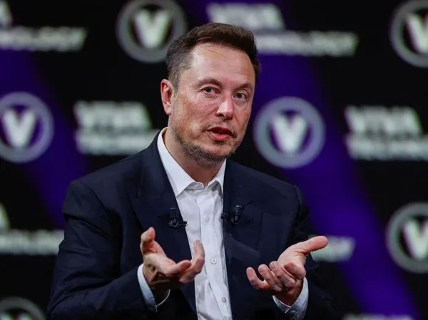 Elon Musk (dok. REUTERS/Gonzalo Fuentes/ File Photo Acquire Licensing Rights).
