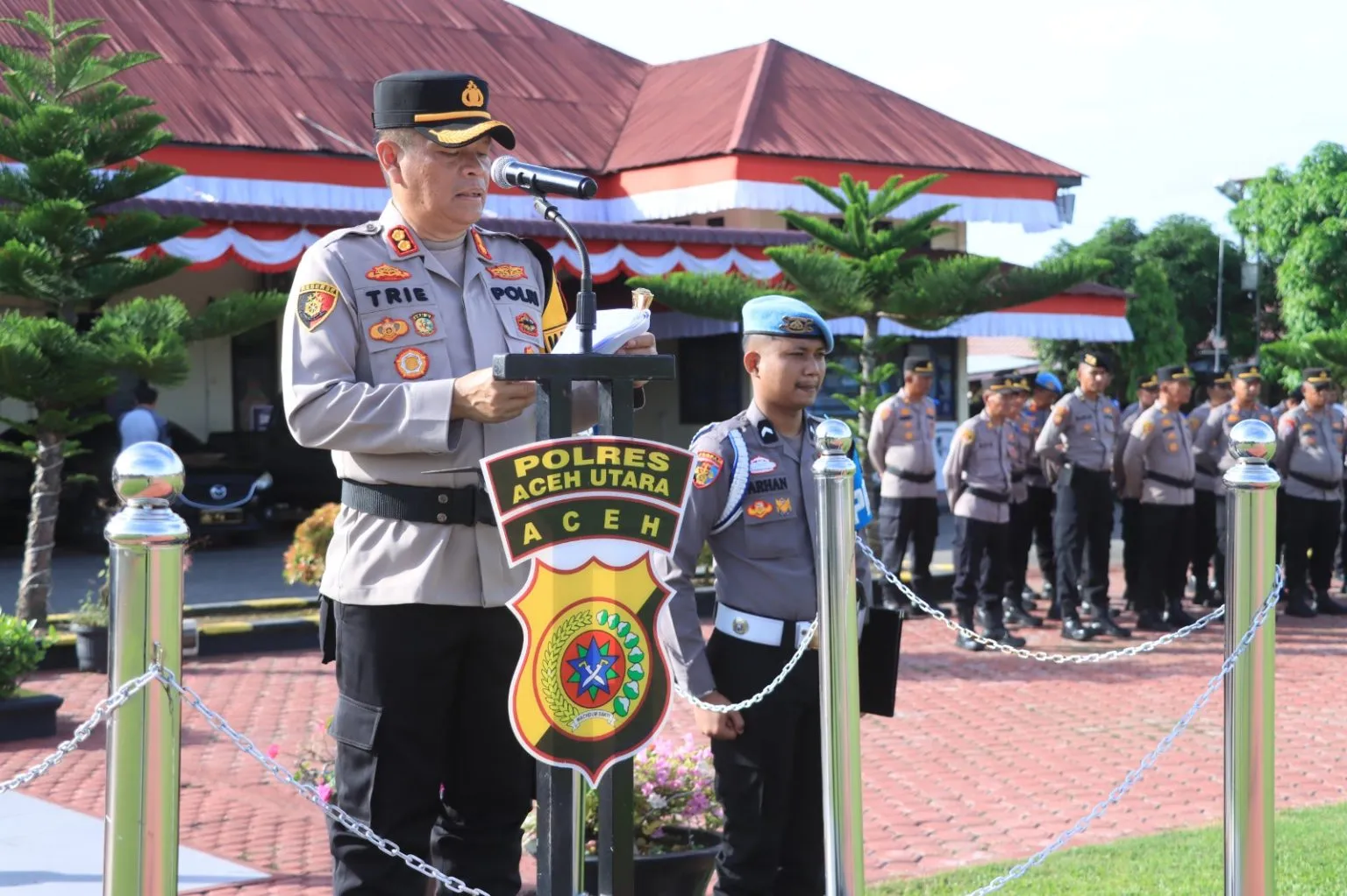 Kapolres Aceh Utara, AKBP Trie Aprianto, S.H., S.I.K memimpin langsung apel pelaksanaan Operasi Patuh Seulawah 2025.[Ist]