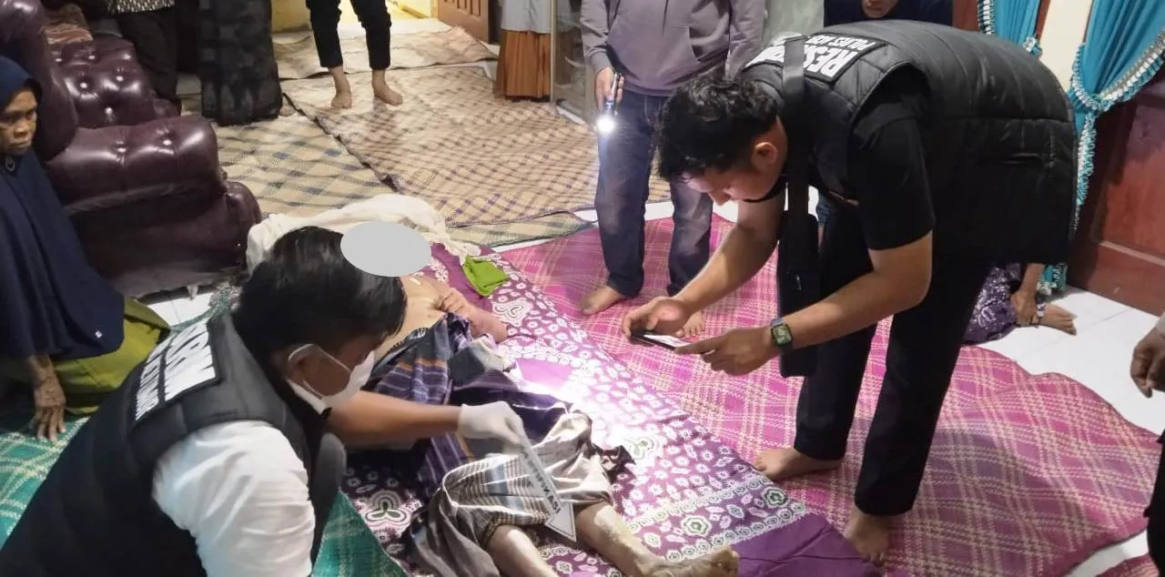Mayat Pria Ditemukan di Tambak, INAFIS Polres Aceh Timur Lakukan Identifikasi