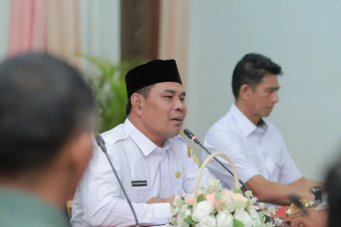 Bupati Aceh Besar, Syech Muharram Idris saat menghadiri Rapat Kerja Sinergi Program Stakeholder yang digelar oleh BNN RI di Gedung Dekranasda Aceh Besar